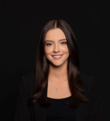 Gabby Headshot